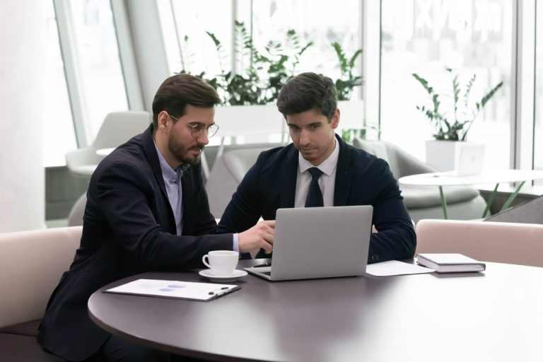 Mentoring Program Tailored for the Banking Sector: Building Stronger Financial Leaders