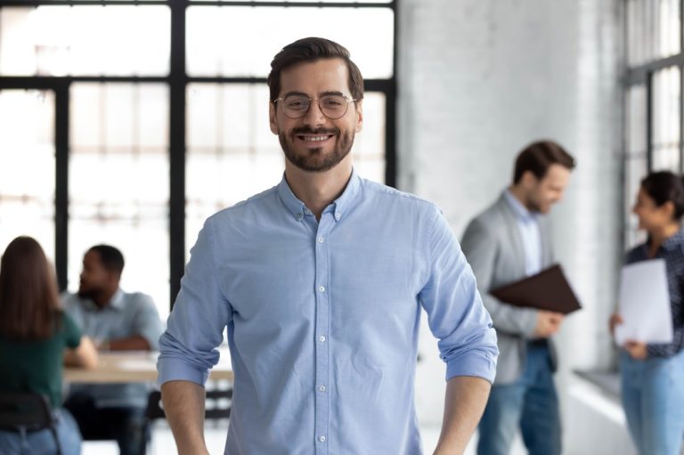 The Ultimate Guide to Becoming a Project Manager Trainee in the UK