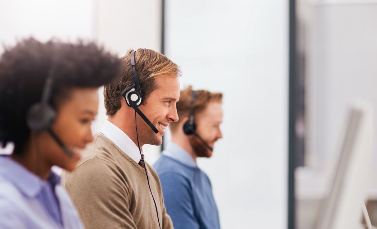 Cold Calling vs Warm Closing Which Approach Works Best for Sales Success